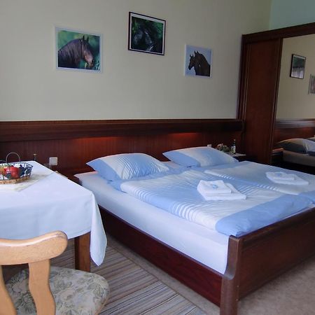 Pension Rosenhof Герліц Екстер'єр фото